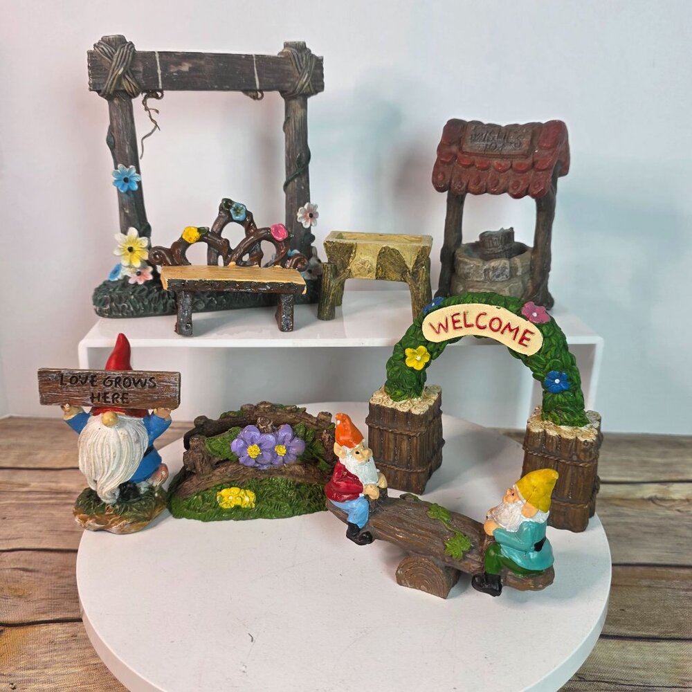 Vintage Enchanted Woodland Gnome Fairy Garden Miniature Landscap' Decor Set With